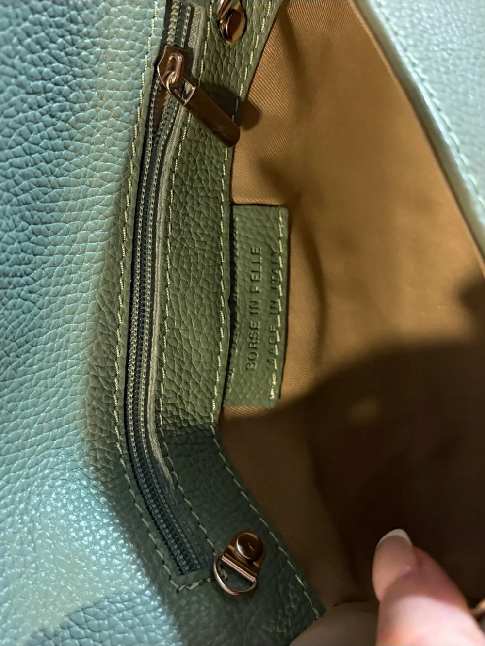 Borse in Pelle Sage Green ITALY Leather Knot Wristlet Clutch Crossbody NWOT